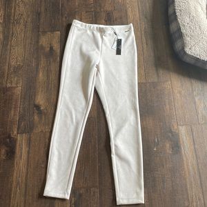 New Tahiti white pants